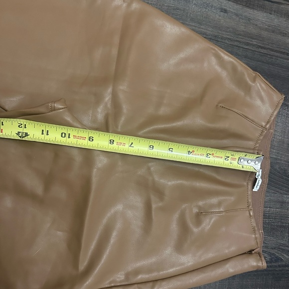 Abercombie and fitch vegan leather leggings XS short - Picture 6 of 9